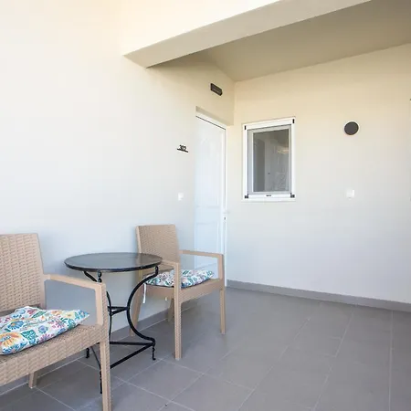 Hotel Atma &