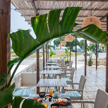 Atma & Hotel