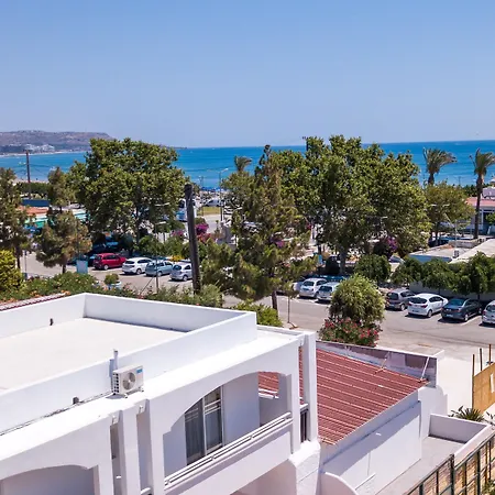 Ξενοδοχείο Atma & Φαληράκι