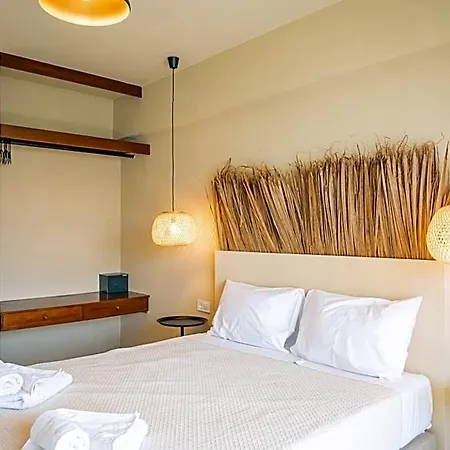Hotel Atma &