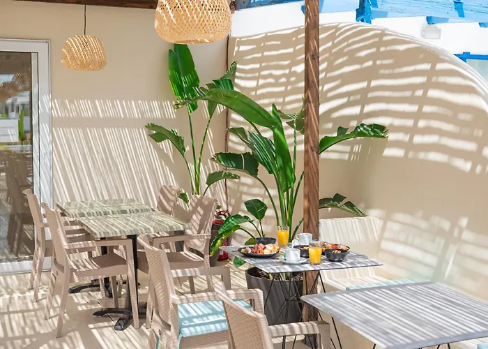 Atma & Szálloda Faliráki