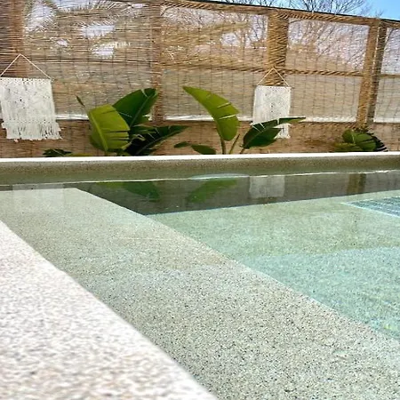 Atma & 3* ファリラキ