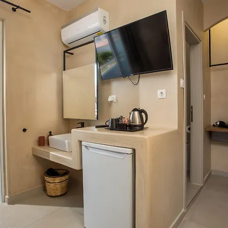 Atma & ファリラキ